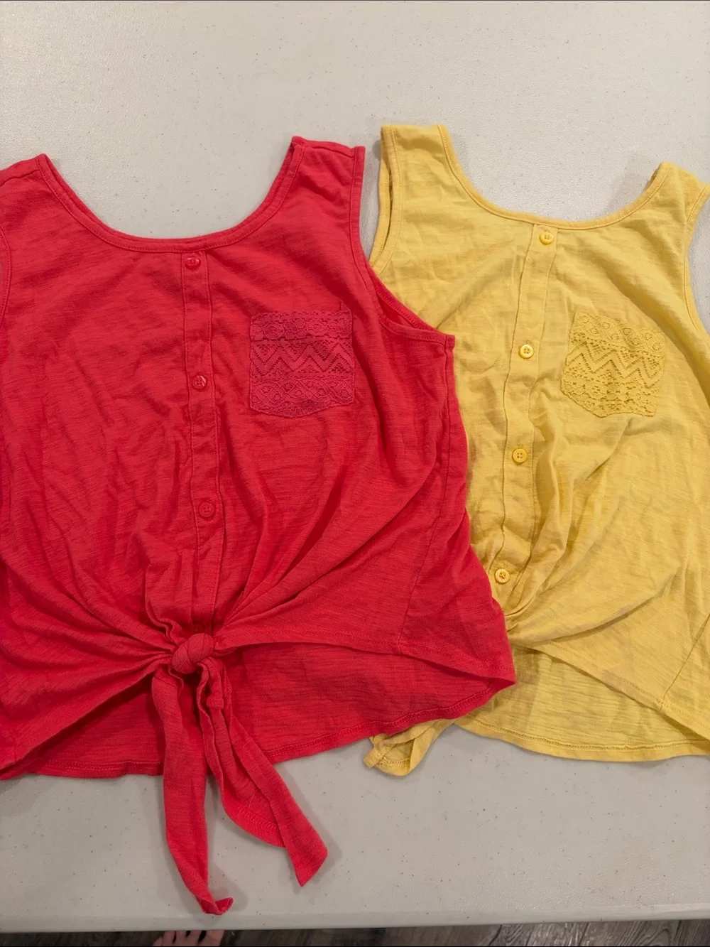 2 Girls Tanks